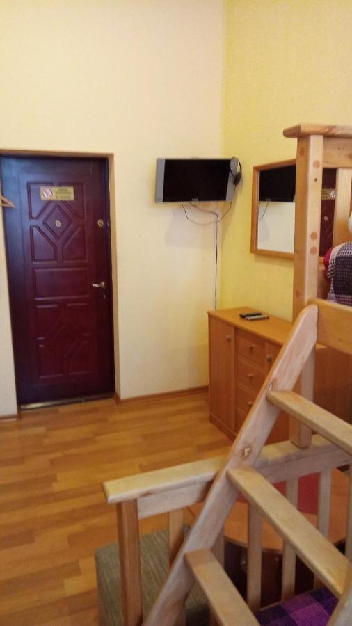 Vishnya Hostel Dnipro Luaran gambar