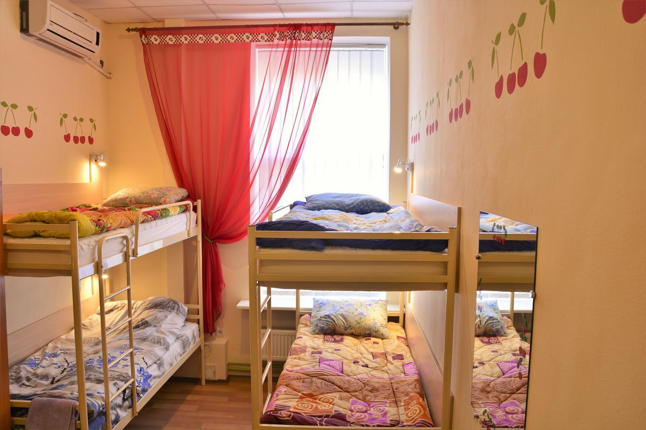 Vishnya Hostel Dnipro Luaran gambar