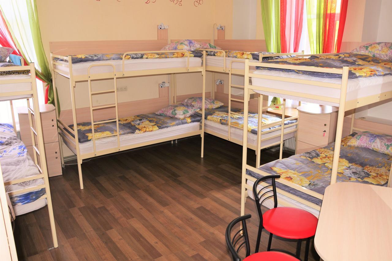 Vishnya Hostel Dnipro Luaran gambar
