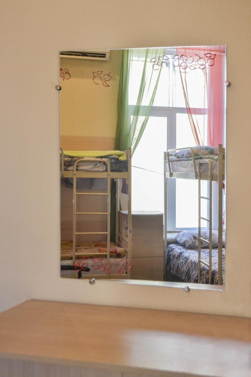 Vishnya Hostel Dnipro Luaran gambar