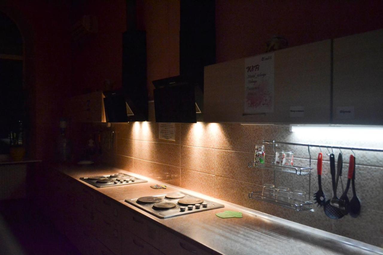 Vishnya Hostel Dnipro Luaran gambar